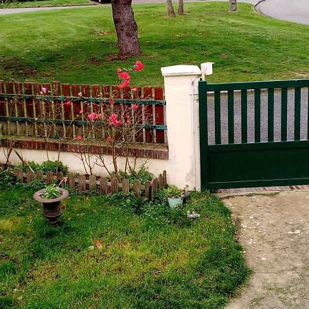 Au Calme Bed and Breakfast Βερνέιγ-συρ-Αβρ Εξωτερικό φωτογραφία