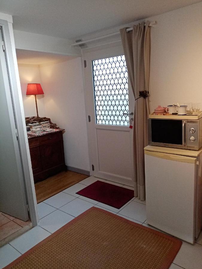 Au Calme Bed and Breakfast Βερνέιγ-συρ-Αβρ Εξωτερικό φωτογραφία